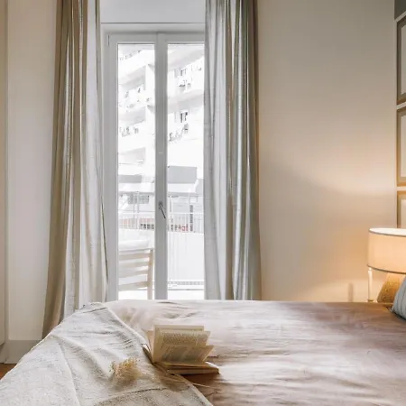 Badajoz - 3 Bedrooms And Terrace In Arroios Apartment Lisbon